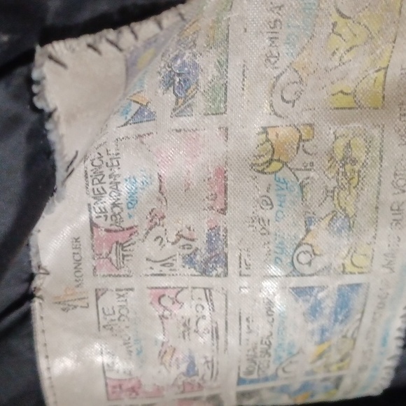 Moncler women's medium vest - Picture 4 of 11